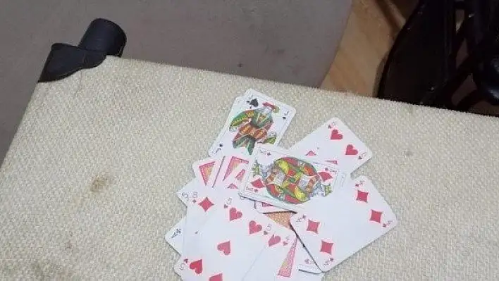 Kastamonu'da evini kumarhaneye çeviren 11 kişiye 49 bin TL ceza