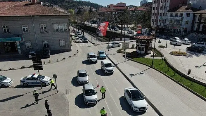 Koronavirüs tedbirlerine uymayan 30 kişiye para cezası