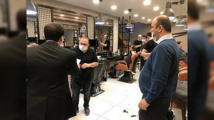 CHP heyeti, Kastamonu'daki berber ve kuaförleri ziyaret etti