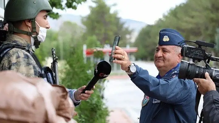 Kastamonulu nöbetteki askere komutanından sürpriz!