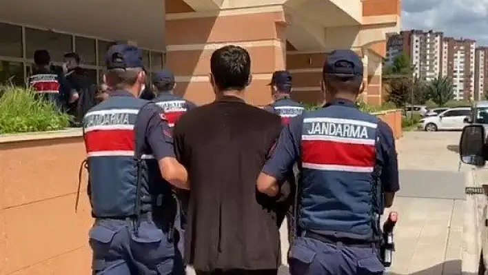 Kaşçılar Köyü'ndeki bir evi yaktıkları iddiasıyla 4 kişi gözaltına alındı