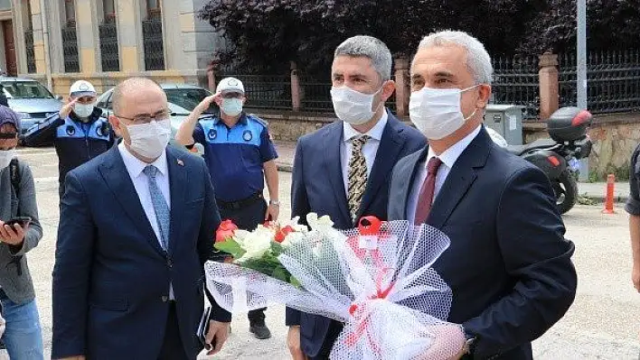 Kastamonu Valisi Çakır görevine başladı