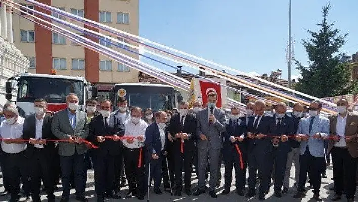 Devrekani'de Gençlik Merkezi ile yeni hizmet araçları tanıtıldı