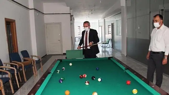 Tosya'da Gençlik Merkezi açılış için gün sayıyor