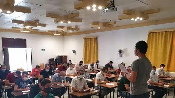 Motorlu kara taşıtı alım satım sınavı gerçekleştirildi