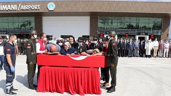 Şehit askerin cenazesi Kastamonu'da defnedildi