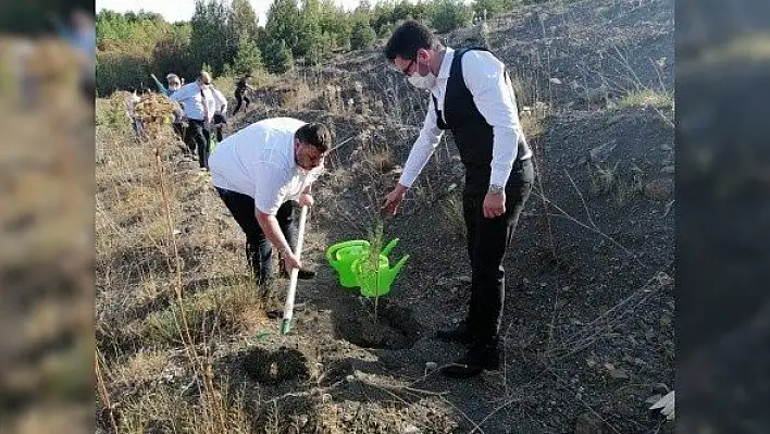 Ülkü Ocaklarından 9 can'a 9 fidan