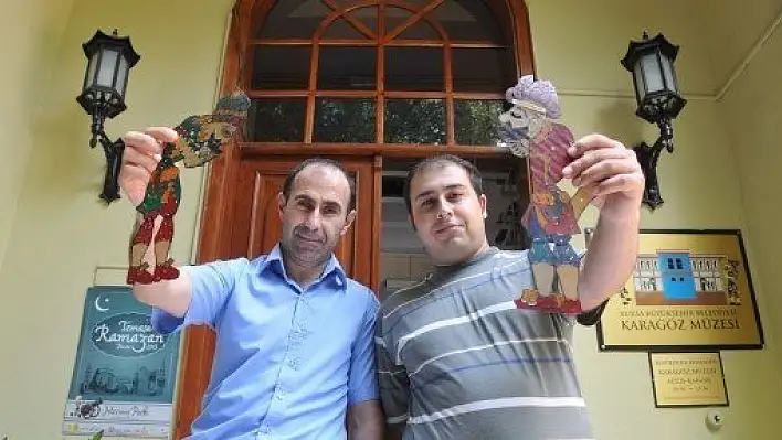 700 yıldır bitmeyen gölge oyunu: Hacivat ile Karagöz