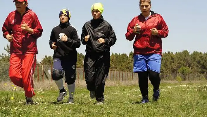 A Milli Kadın Boks Takımı, Kastamonu'da Kampa Girdi