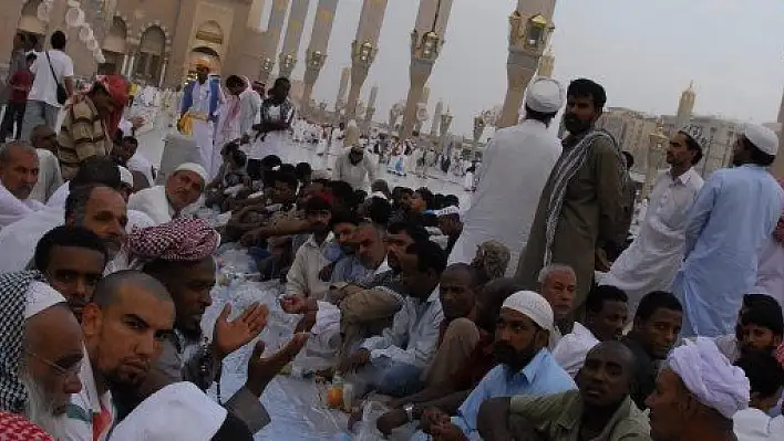 Asr-ı Saadet'ten günümüze Medine'de iftar sofrası