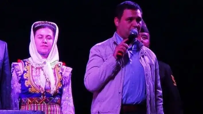 Azdavay Yöresel Giysilerini Tanıtan Öğrencilere Burs Verilecek