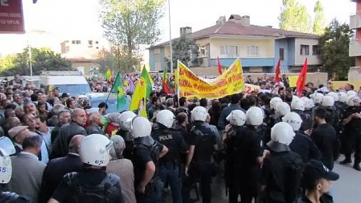 BDP'den Pakete Tepki Yürüyüşü 