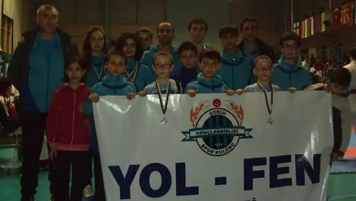 Çorlu Gençlerbirliğispor Karate Takımının Başarısı