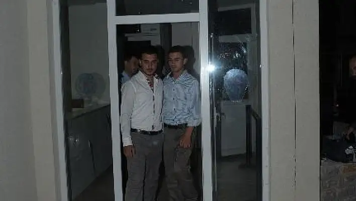 Ezan Sesinin Yüksek Olduğunu İddia Eden Kadınlardan İmama Tepki 