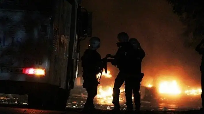 Gazi Mahallesi'nde 'Gezi Parkı' olayları devam ediyor
