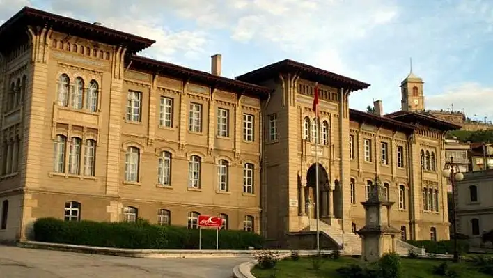 Kovid-19 tedbirlerine uymayan 133 kişiye para cezası