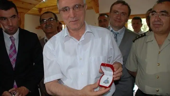 Oltu taşından sonra Kıbrıscık taşı takı ve süs eşlayarını süsleyecek