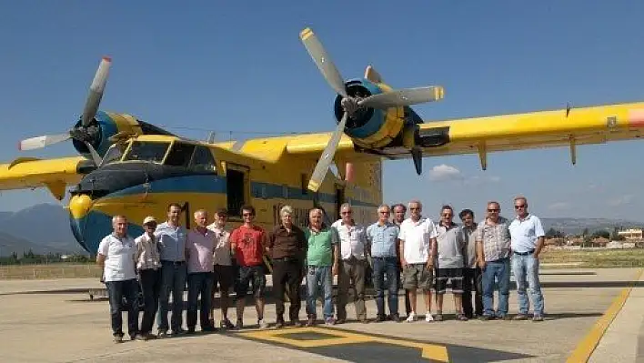 Orman yangınları için iki amfibik uçak Kocaseyit Havalimanı'na konuşlandı