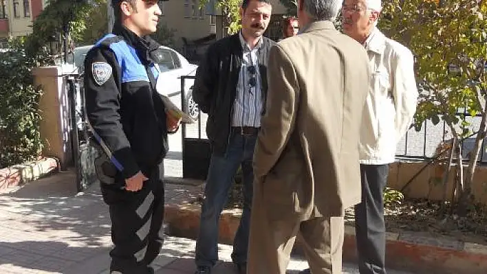 Polisten Vatandaşlara Güvenlik Kamerası Uyarısı