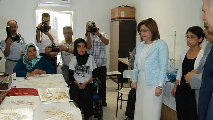 Şahin: Yüz binlerce insanın öldüğü dünya düzenine sessiz kalan bir dünya var