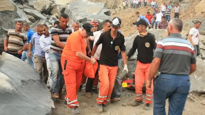 Taş ocağında göçük altında kalan işçinin cesedine ulaşıldı