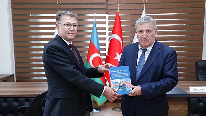 Türkiye ile Azerbaycanlı bilim adamları bir araya geldi