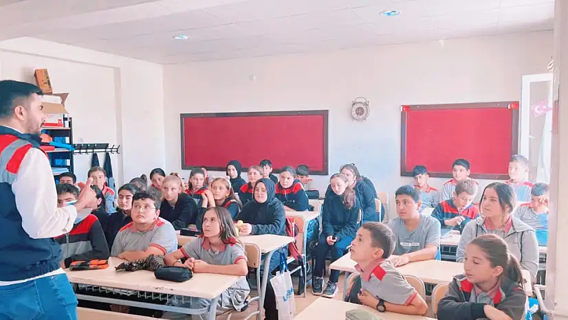 Jandarmadan siber farkındalık eğitimi