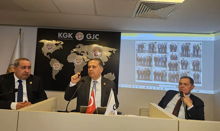KGK'da yerel medya zirvesi: 'Meslek Birliği Yasası kaçınılmaz'