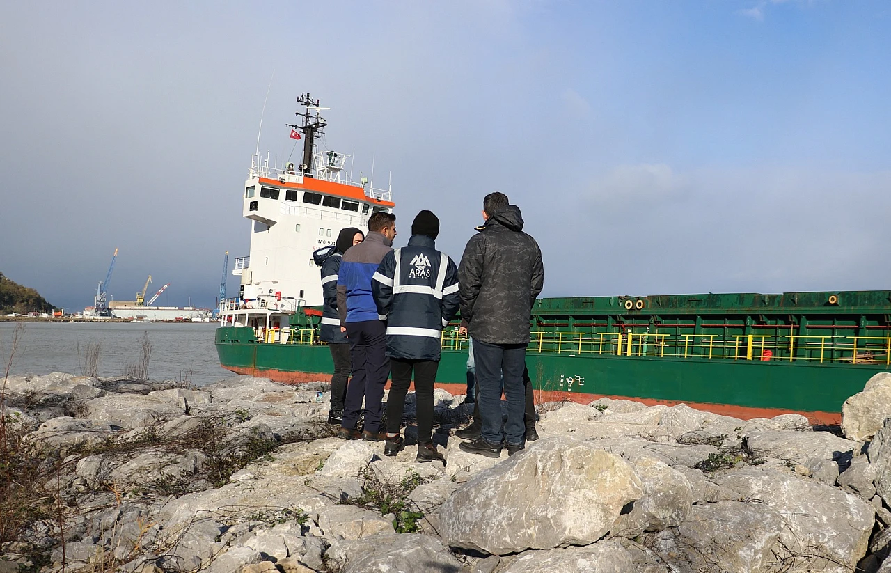 Vali Dallı'dan yük gemisiyle ilgili açıklama!