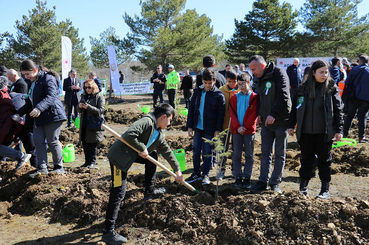 'Deprem Şehitleri Hatıra Ormanı' oluşturuldu
