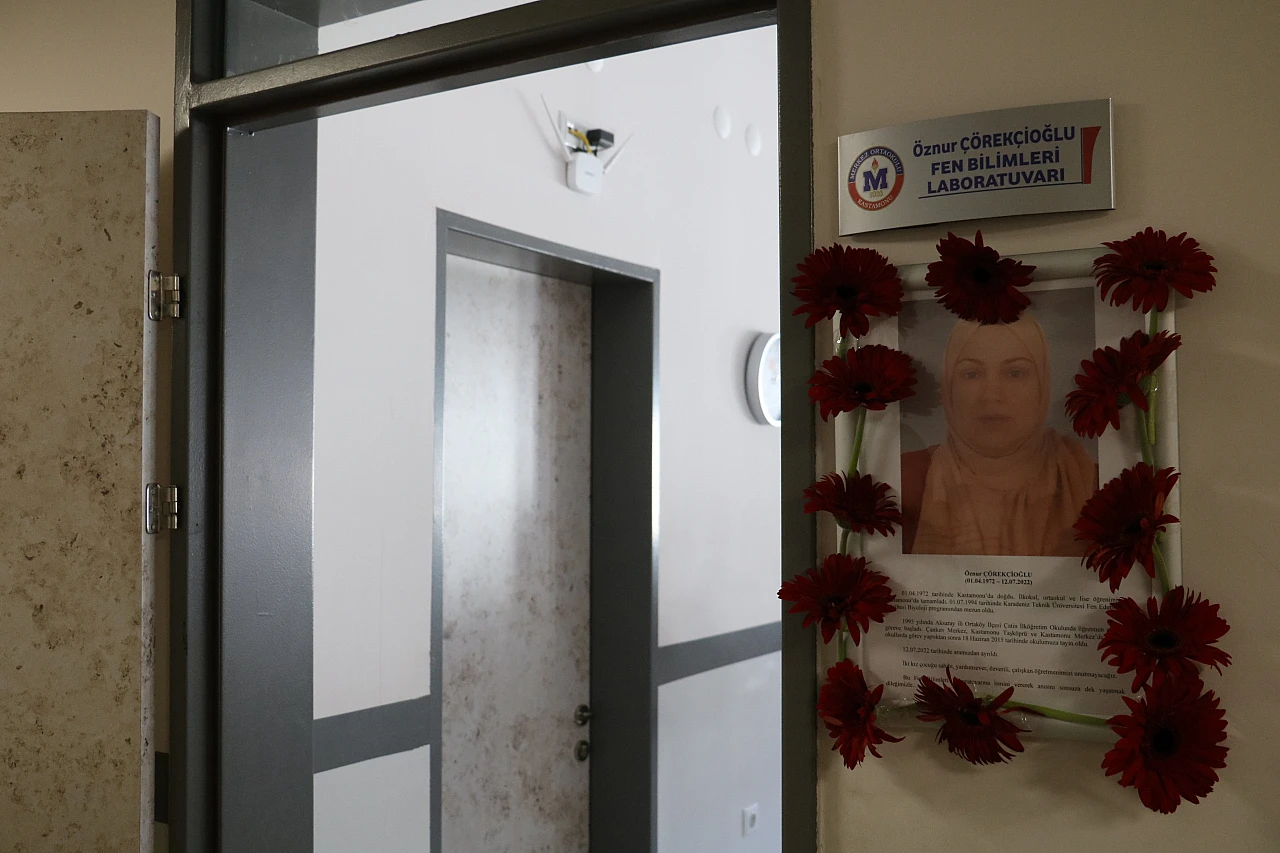 Kütüphane ve laboratuvara isimleri verildi