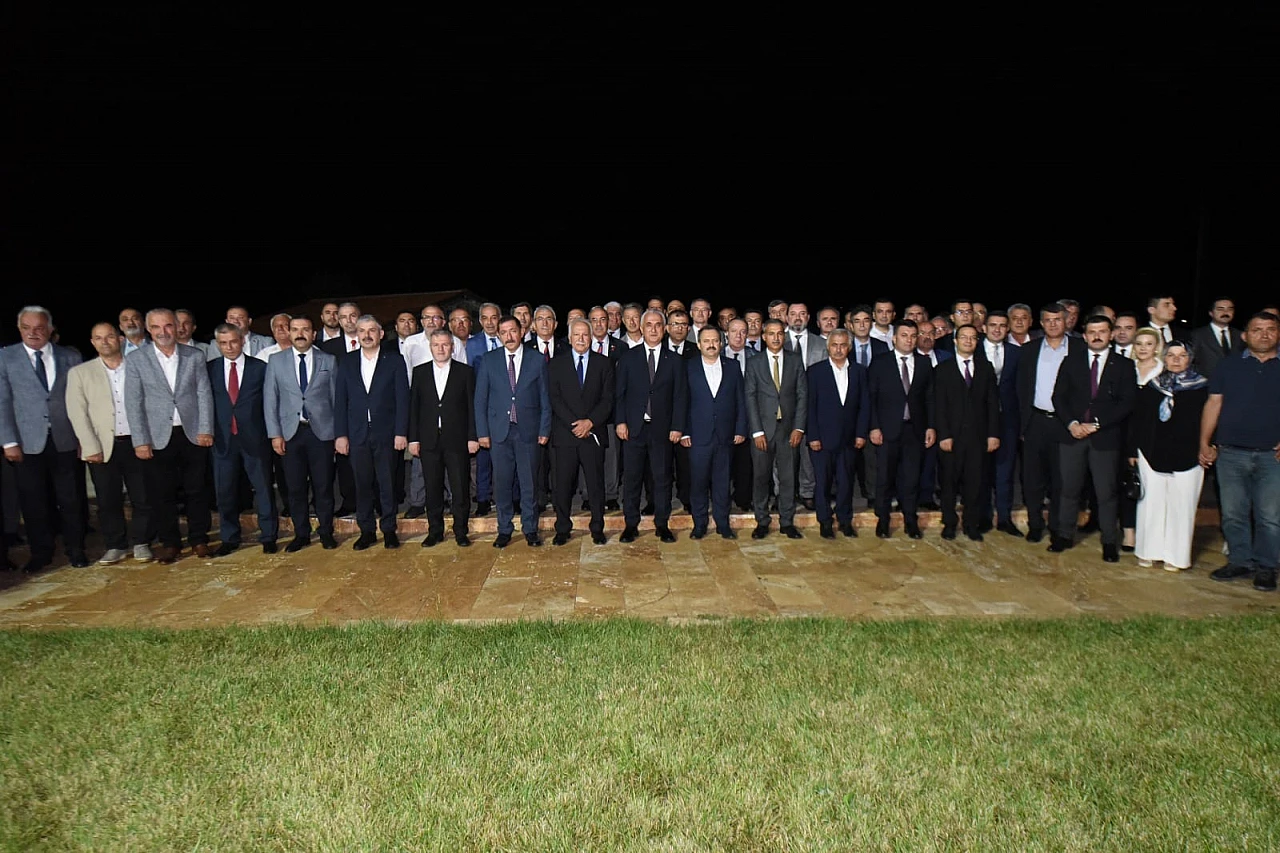 Vali Çakır'a veda programı