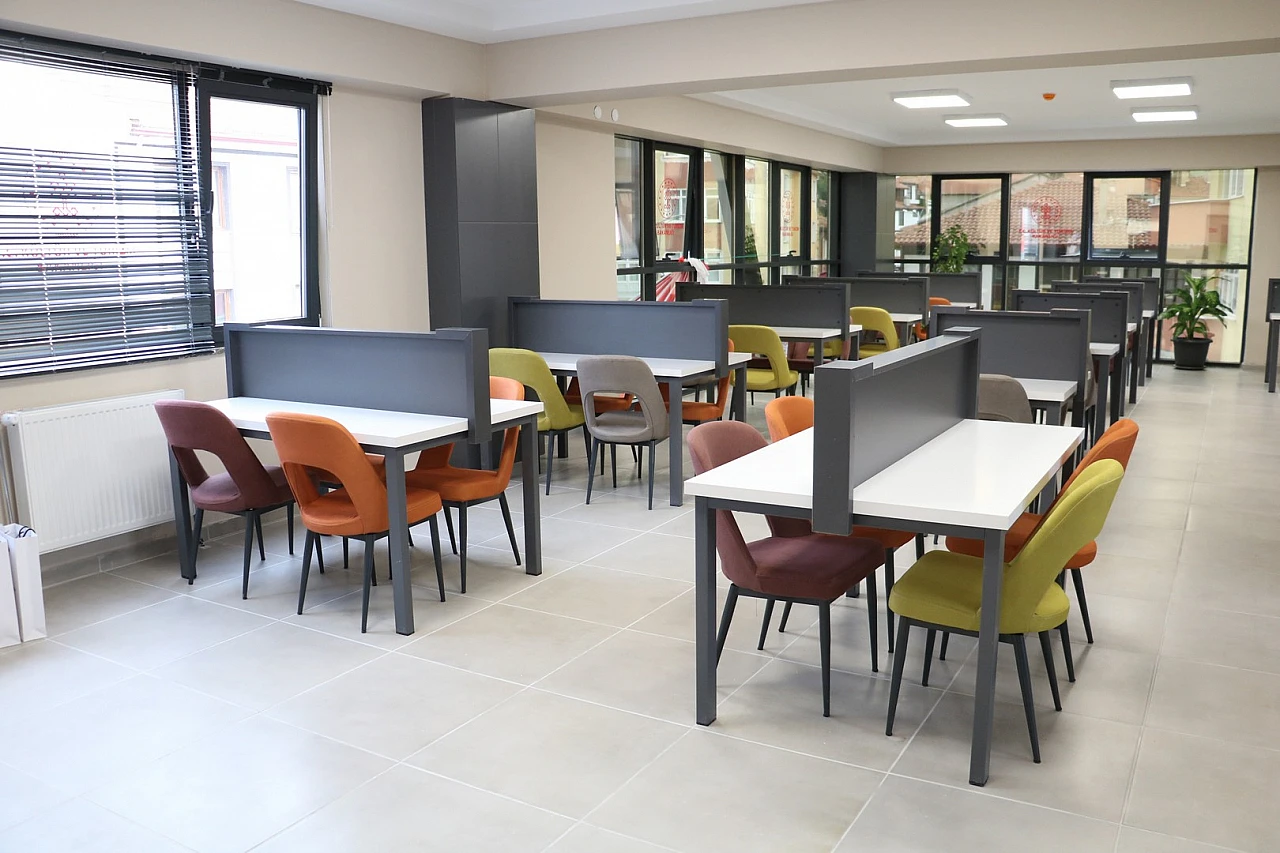 İl Halk Kütüphanesine Bakanlı açılış