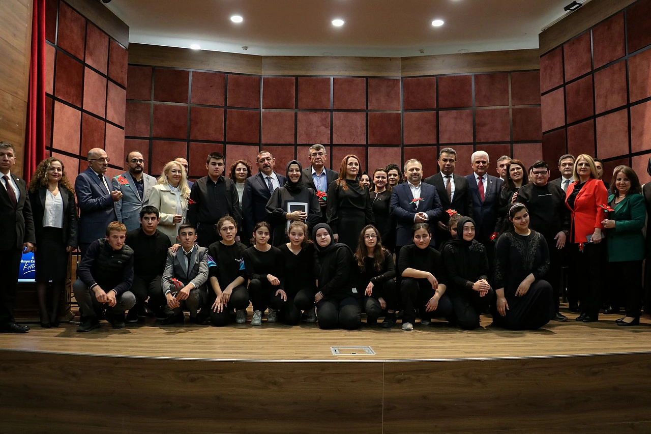 Özel öğrencilerden özel gösteri