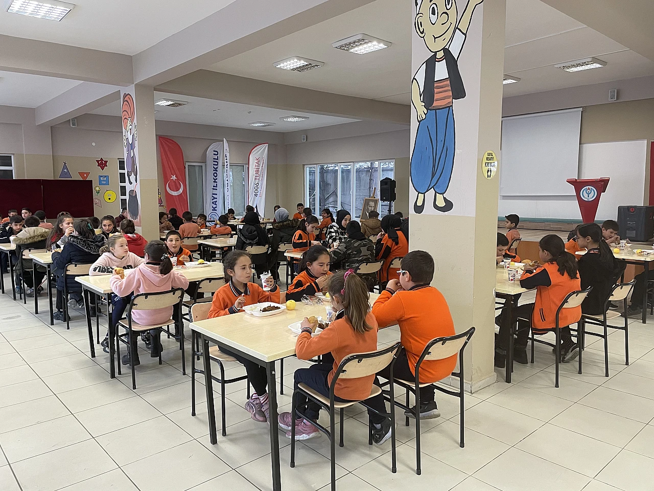 Her gün 11 bin 7 öğrenciye ücretsiz yemek