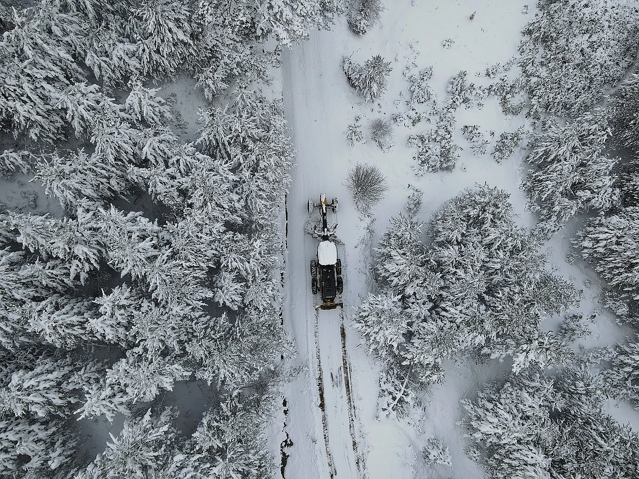 İlkbaharda kar mesaisi