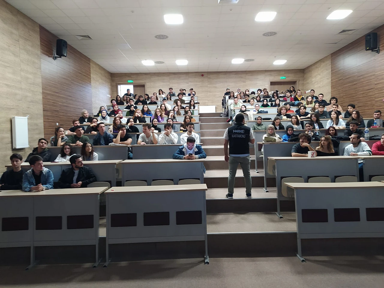 685 öğrenci uyuşturucuya karşı bilgilendirildi